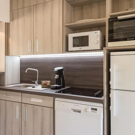 شقة فندقية Pierre & La Corniche D'or 3*
