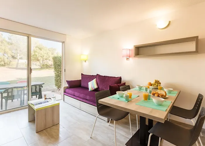Pierre & La Corniche D'or 3* 海滨布洛瑞