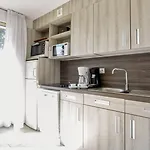 Apartmanhotel Pierre & La Corniche D'or 3*