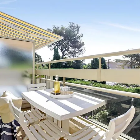 Aparthotel Pierre & La Corniche D'or 3*