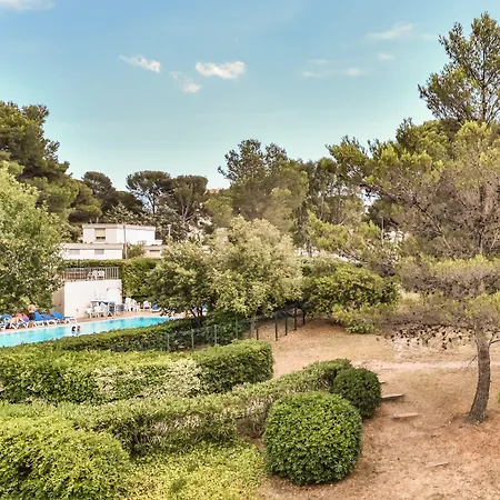 Ξενοδοχείο με διαμερίσματα Pierre & La Corniche D'or 3*