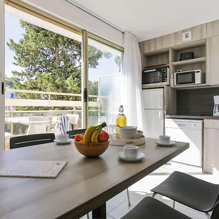 Pierre & La Corniche D'or Ξενοδοχείο με διαμερίσματα 3*