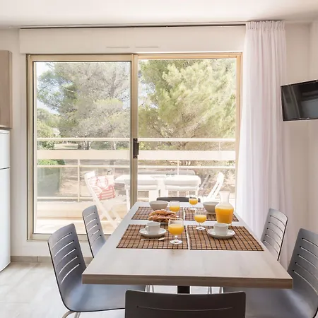 Pierre & La Corniche D'or 3* ブルリ・シュル・メール