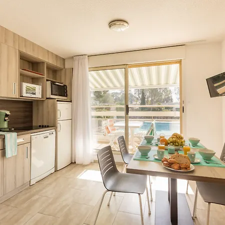 Pierre & La Corniche D'or Ξενοδοχείο με διαμερίσματα Boulouris-sur-Mer