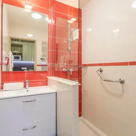 Pierre & La Corniche D'or Aparthotel 3*